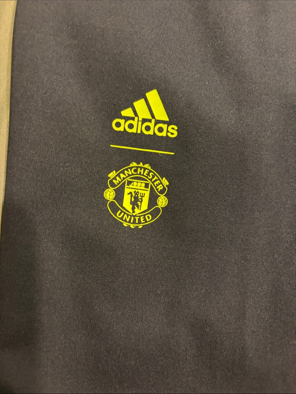adidas Manchester United Navy Leggings with Neon Yellow Trim and sheer calves - Picture 2 of 7